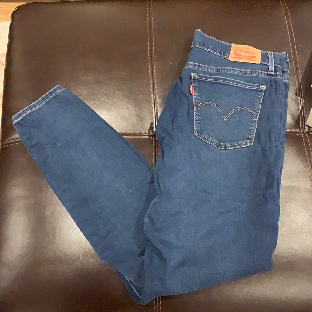 Levi’s 710 Super Skinny Jeans